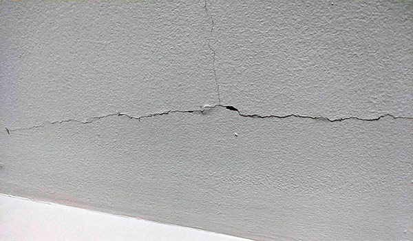 cracked ceiling